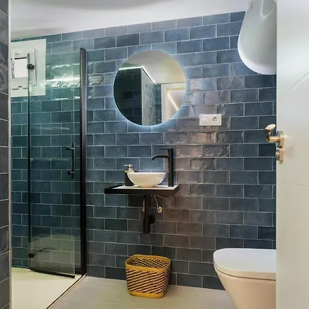 Apartment Buhaira Suites, Free Parking And Subway Seville