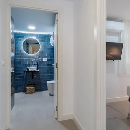 Apartment Buhaira Suites, Free Parking And Subway Seville